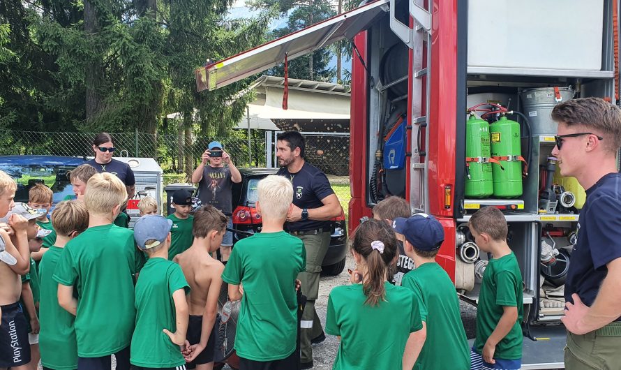 Feuerwehr besucht ASKÖ Sommercamp
