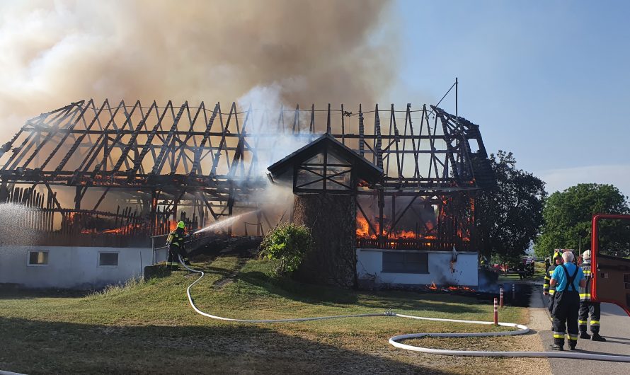 Wirtschaftsgebäudebrand in Rinkenberg