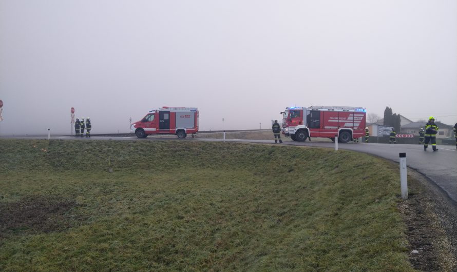 Verkehrsunfall: Pkw gegen Zug