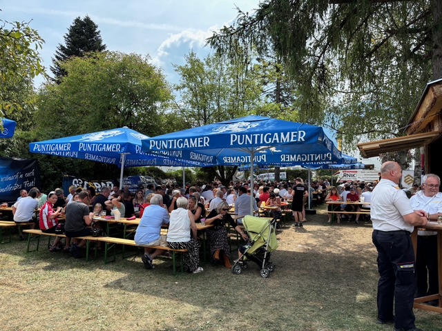 Feuerwehrfest mit rund 135 Oldtimer und einer großen Überraschung